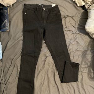 Abercrombie & Fitch black skinny jeans!